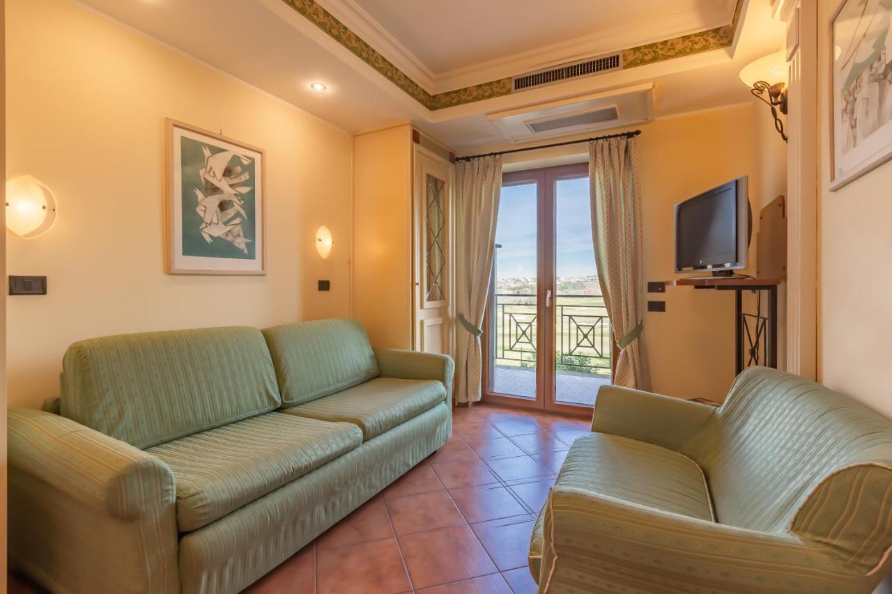 Carpediem Roma Golf Club Marco Simone Exterior foto